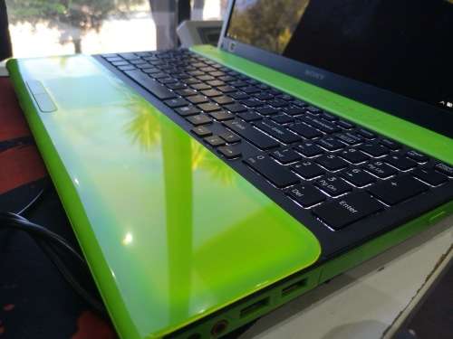 **AS NEW BOXED**SUPER SPEC i5 BEAUTY*SONY VAIO i5*12GB RAM*RADEONGRAPHICS*750GB HDD*FULL HD*BACKLIT*